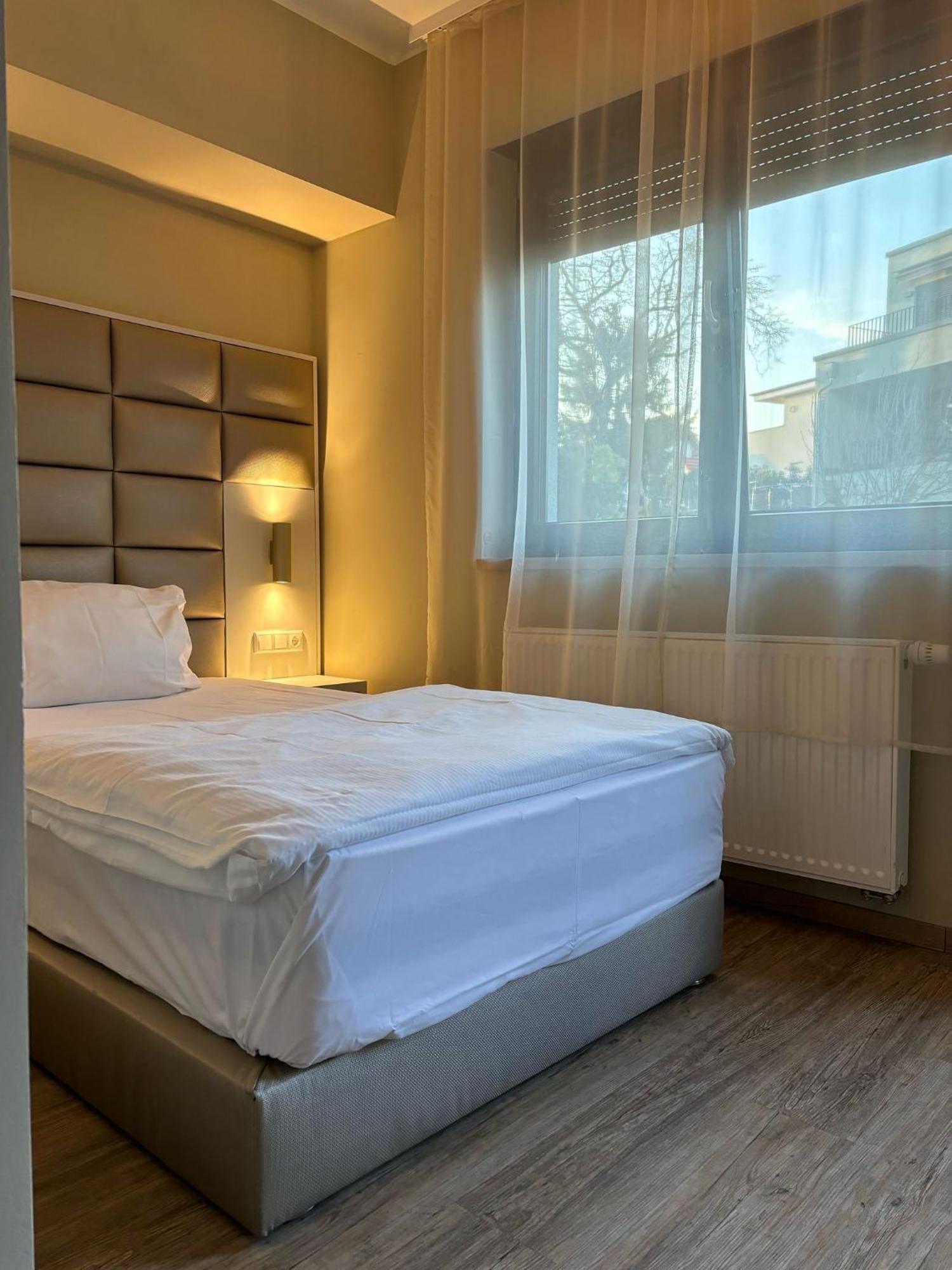 Hotel Athen Kelsterbach Exterior foto